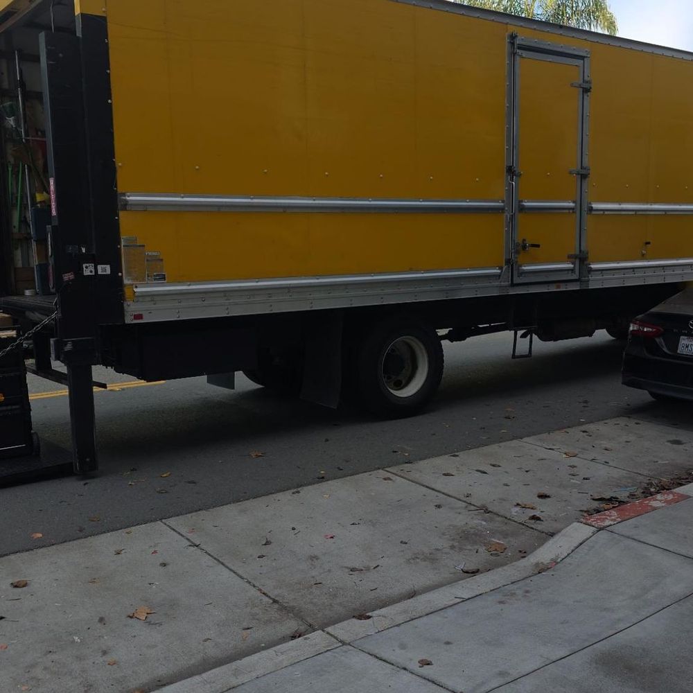 Movers R Here - Movers Near Me - Newark, California Movers R Here - Movers Near Me - Newark, California