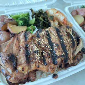 Sadies BBQ Inn - Bbq chicken lunch plate - Korean Near Me - Pearl City, Hawaii