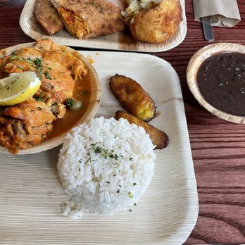 Soul de Cuba Cafe - Fricase de pollo - Cuban Near Me - New Haven, Connecticut Soul de Cuba Cafe - Fricase de pollo - Cuban Near Me - New Haven, Connecticut