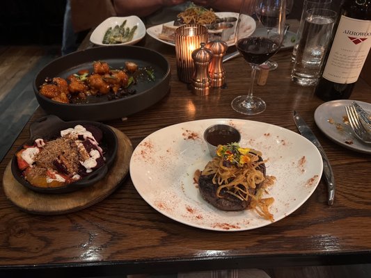 Craftsman Wood Grille & Tap House by null