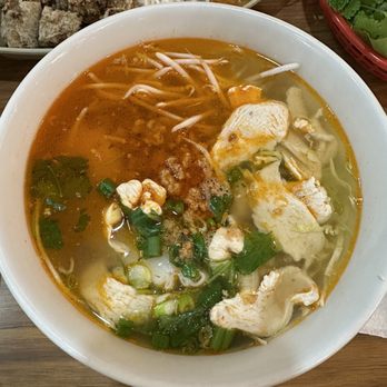 Champa Garden - Lue's Noodle Soup Kaow Soy - Thai Near Me - Redding, California