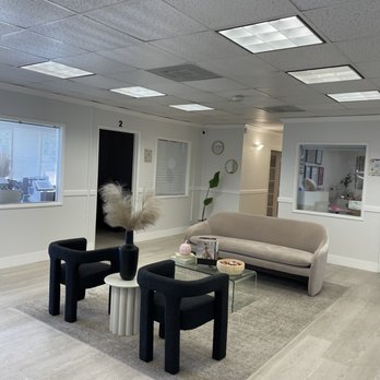 Brows By Graciela - Waiting room - Permanent Makeup Near Me - Norco, California Brows By Graciela - Waiting room - Permanent Makeup Near Me - Norco, California