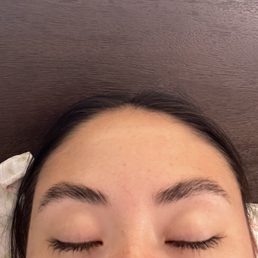 This is how my eyebrows look 6 days later and I had to fill in the ends with my eyebrow pen.