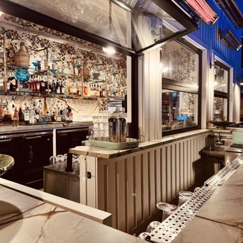 River Lodge - Ciao Papi's bar. - Hotels Near Me - Paso Robles, California