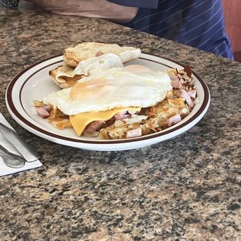 The Geneva Diner - Eggs your way - American Near Me - Geneva, Illinois