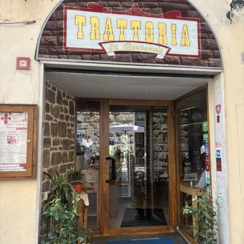 Trattoria Da Benvenuto - Front entrance - Tuscan Near Me - Florence, FI Trattoria Da Benvenuto - Front entrance - Tuscan Near Me - Florence, FI