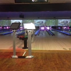 Bowlero Midland - Lots of big screens to watch tv while you bowl...