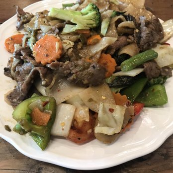 EatThai - Drunken noodles - Thai Near Me - Indianapolis, Indiana EatThai - Drunken noodles - Thai Near Me - Indianapolis, Indiana