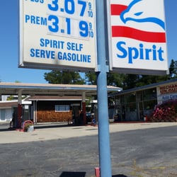 Spirit Gas Station - Beautiful sunny day