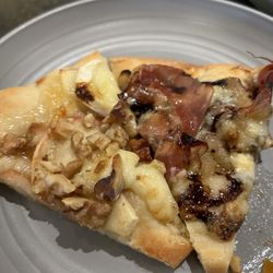 Mustards @ The Wine Rack - Flatbread pizzas.