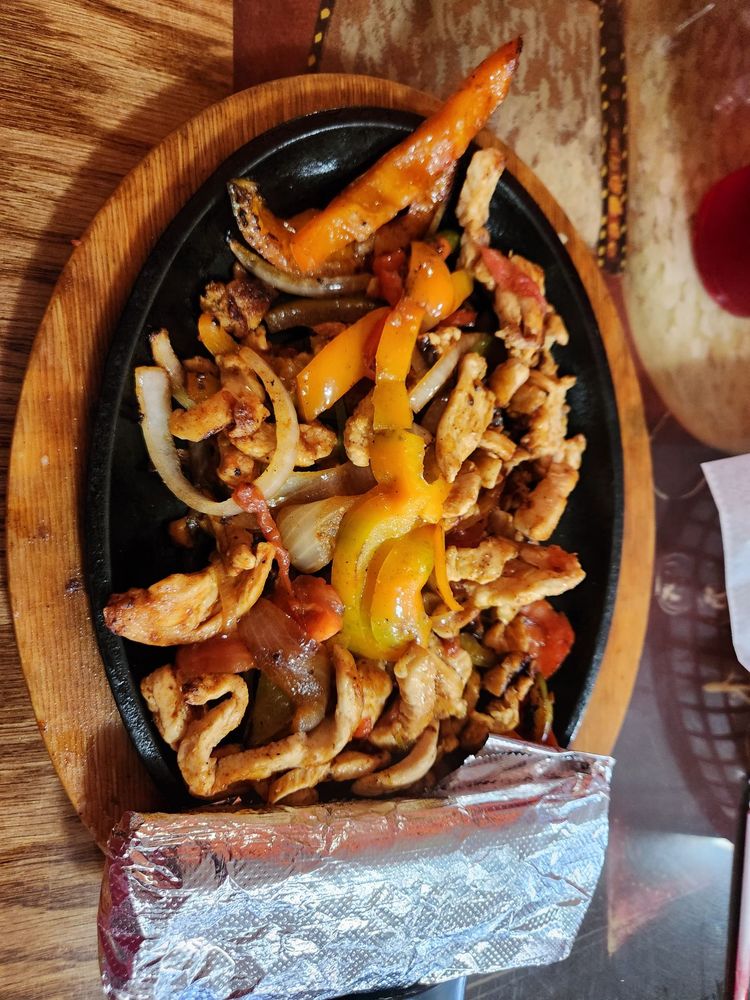 Food from El Mariachi 2