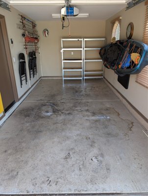 Garage Flake - 175 sq ft. Coyote flake