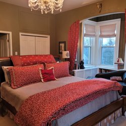 Hughson Hall Bed & Breakfast