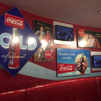 Coca Cola Store - Vintage decor - Department Stores Near Me - Niagara Falls, Ontario