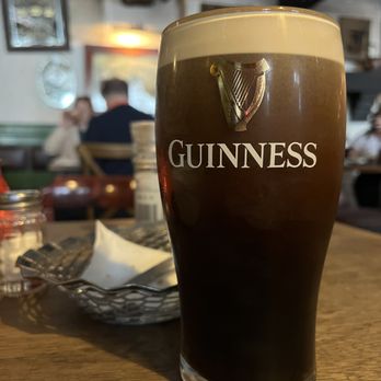 Whites Tavern - Gin & Tonic. - Irish Pub Near Me - Belfast, BFS