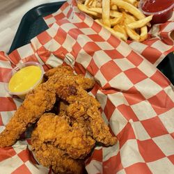 Smith Family Beer Garden - Chicken fingers