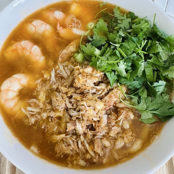 Mai Phung - Banh Canh Tom Cua (Shrimp & Crab Udon without Pork) - Vietnamese Near Me - Westminster, California