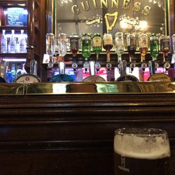 The Twelve Pins - Buena cerveza y buen ambiente!