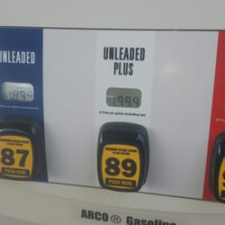 Arco am pm - Never did i think we'd be paying less than $2 a gallon!!!