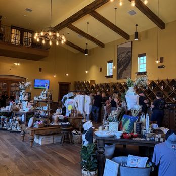 Robert Renzoni Vineyards - Tasting room - Wineries Near Me - Temecula, California Robert Renzoni Vineyards - Tasting room - Wineries Near Me - Temecula, California