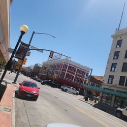 Flippers Family Arcade - Street view