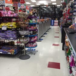 Party City - Store entry