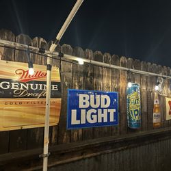 707 Bar - Out door patio