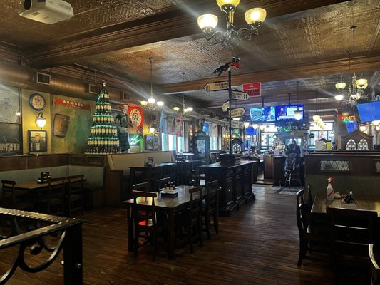 P.J. McIntyre's Irish Pub by null
