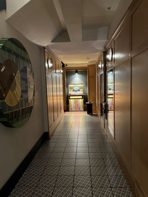 B-Side Cocktail Lounge by null