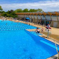 Meadows Aquatic Center