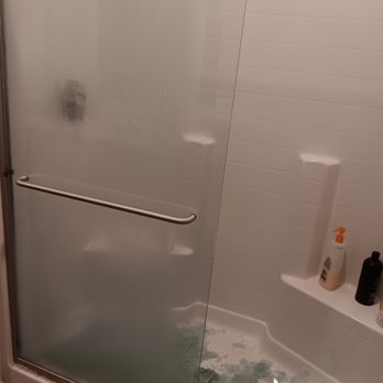 Valley View Glass - Broken Shower Glass - Windows Installation Near Me Valley View Glass - Broken Shower Glass - Windows Installation Near Me