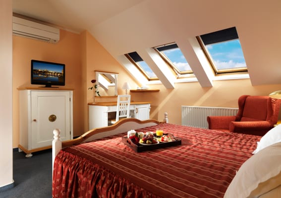 Hotel Julian by null