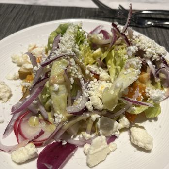 United Polaris Lounge - Butternut squash, pear, Bibb salad - Airport Lounges Near Me United Polaris Lounge - Butternut squash, pear, Bibb salad - Airport Lounges Near Me
