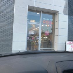 Dunkin' - Outside