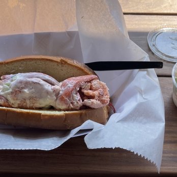 DJ's Clam Shack - Lobster roll with coleslaw - Seafood Near Me - Key West, Florida DJ's Clam Shack - Lobster roll with coleslaw - Seafood Near Me - Key West, Florida