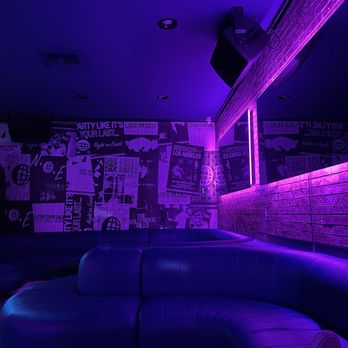 Night on Earth - Bars Near Me - Los Angeles, California Night on Earth - Bars Near Me - Los Angeles, California