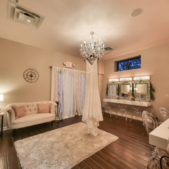 Mia Bella Wedding & Event Center - BRIDAL SUITE - Venues & Event Spaces Near Me - Tomball, Texas Mia Bella Wedding & Event Center - BRIDAL SUITE - Venues & Event Spaces Near Me - Tomball, Texas