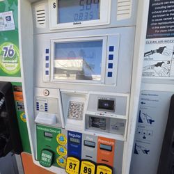 Gorman Union 76 - Gas pump