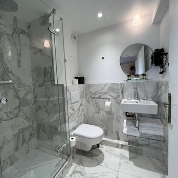 Hôtel 31 - Paris Tour Eiffel - bathroom - Hotels Near Me - Paris