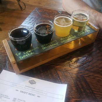 Foxtown Brewing - A flight for my husband - Brewpubs Near Me - Mequon, Wisconsin Foxtown Brewing - A flight for my husband - Brewpubs Near Me - Mequon, Wisconsin
