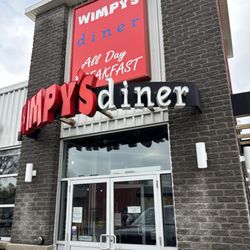 Wimpy's Diner - Outside of restaurant