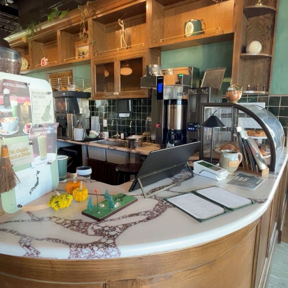 Birdies & Lattes - Cafe area - Golf Near Me - Edison, New Jersey Birdies & Lattes - Cafe area - Golf Near Me - Edison, New Jersey