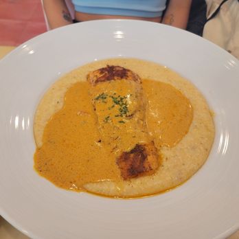 Stussy’s Diner - Creole salmon with cajun grits - Diners Near Me - Chicago, Illinois Stussy’s Diner - Creole salmon with cajun grits - Diners Near Me - Chicago, Illinois