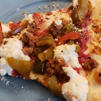 Bubba's Pizza - Spicy Sweet pizza - Pizza Near Me - Panama City Beach, Florida