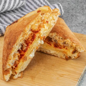 Le Petit Tunis - Harissa Grilled Cheese Sandwich - Food Delivery Services Near Me Le Petit Tunis - Harissa Grilled Cheese Sandwich - Food Delivery Services Near Me