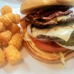 Smitty's Diner - The Gladstone burger