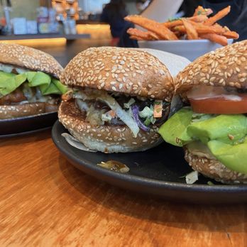 Roam Artisan Burgers - Burgers Near Me - San Ramon, California