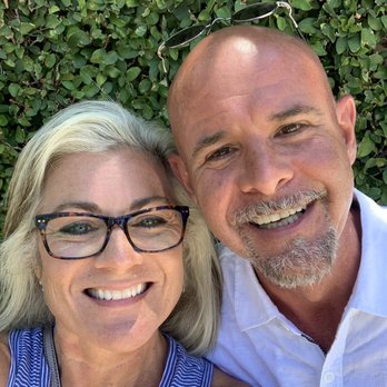 HarbourView Inn - Happy travelers. Me and Bo. - Hotels Near Me - Charleston, South Carolina