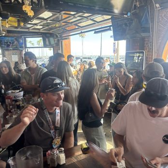 Mutt Lynch's - Mutt Lynch's vibes - Pubs Near Me - Newport Beach, California Mutt Lynch's - Mutt Lynch's vibes - Pubs Near Me - Newport Beach, California