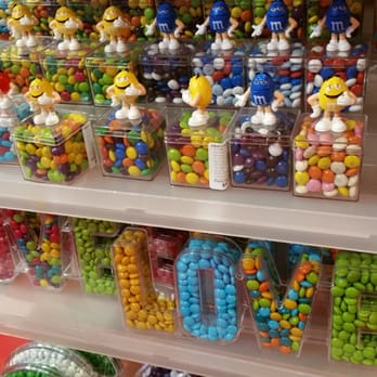 M&M's World - Candy Stores Near Me - London, XGL M&M's World - Candy Stores Near Me - London, XGL